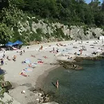 Apartament Uz *
