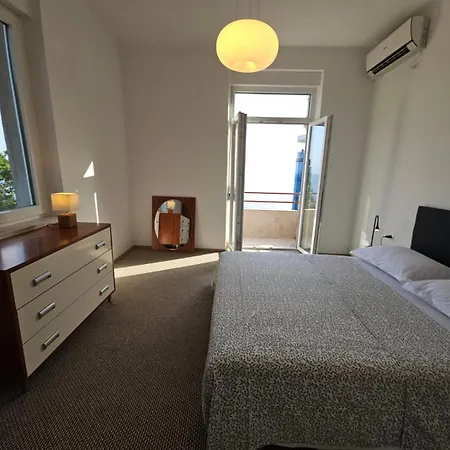 Uz Apartament